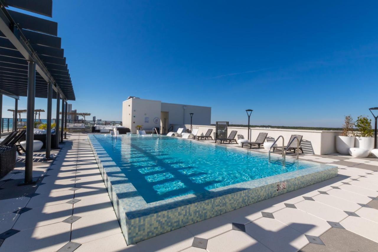 Luxury 4 Bedroom Beachfront Condo With Rooftop Pool Next To The Hangout! Gp 303 海湾海岸 外观 照片